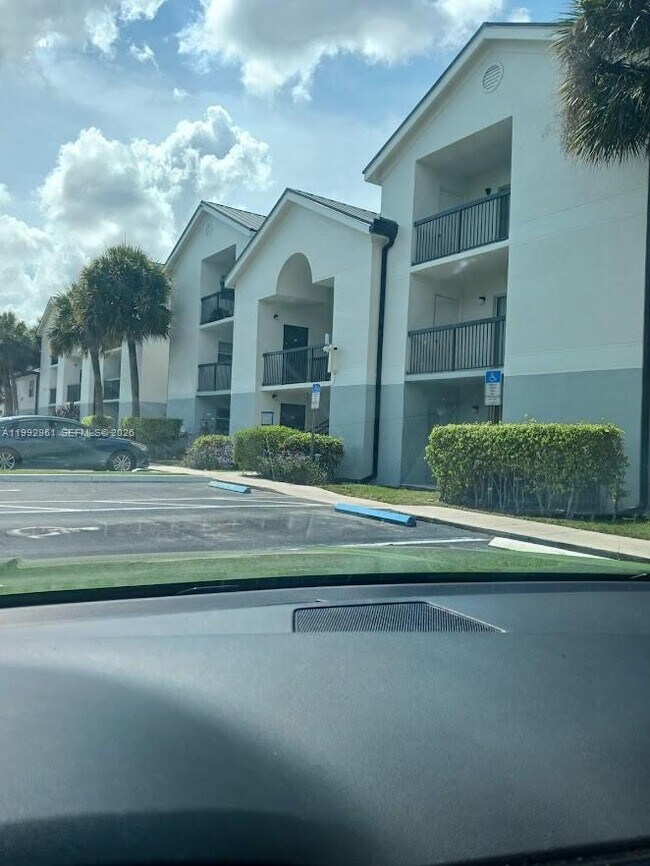 Photo - 7670 Westwood Dr Unit 703
