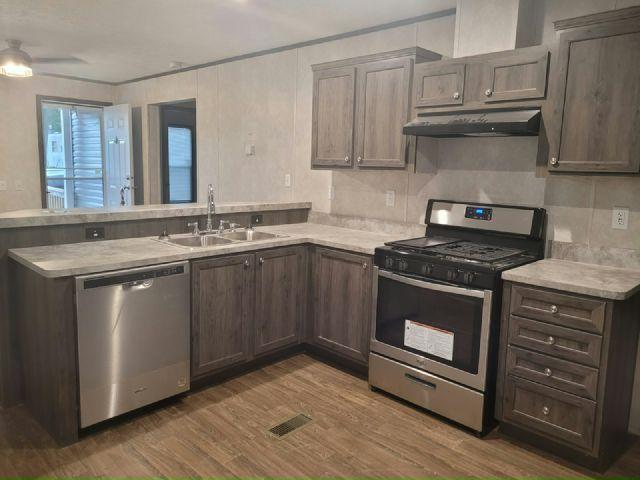 Photo - 257 Bunting Ln