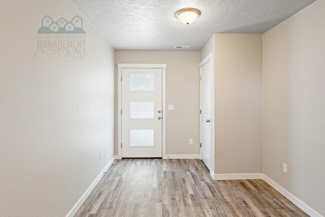 Photo - 3118 N Network Ln