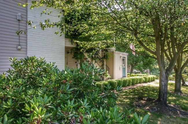 Orchard Park Apartments - Orchard Park Apartments