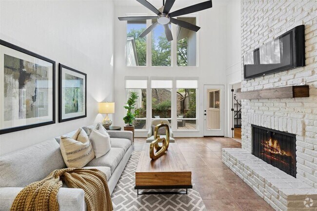 Building Photo - 8346 Summerwood Dr Rental