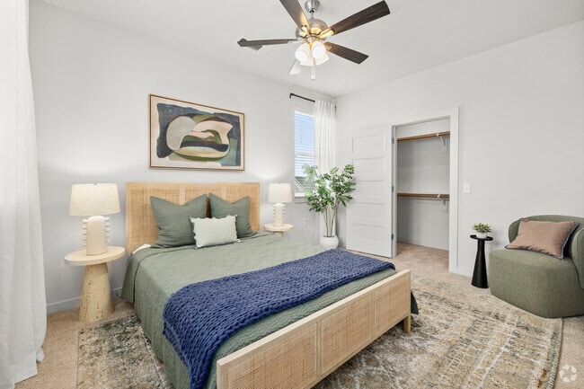 2BR, 2BA - 1,167Sqft