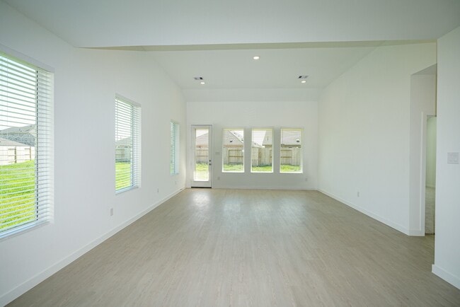 Photo - 6403 Periwinkle Blossom Ln