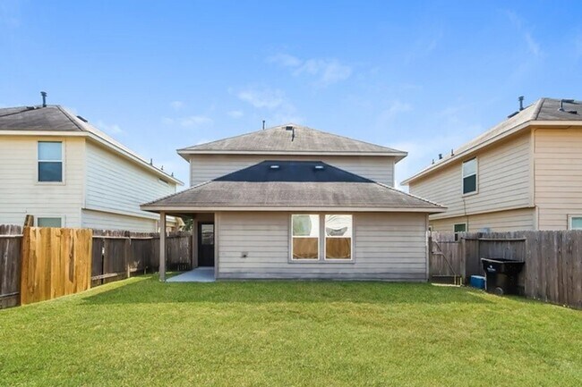 Photo - 2451 Peterborough Way