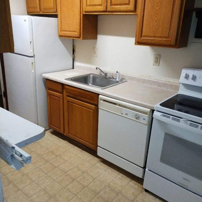 Photo - 154 Cameron Rd