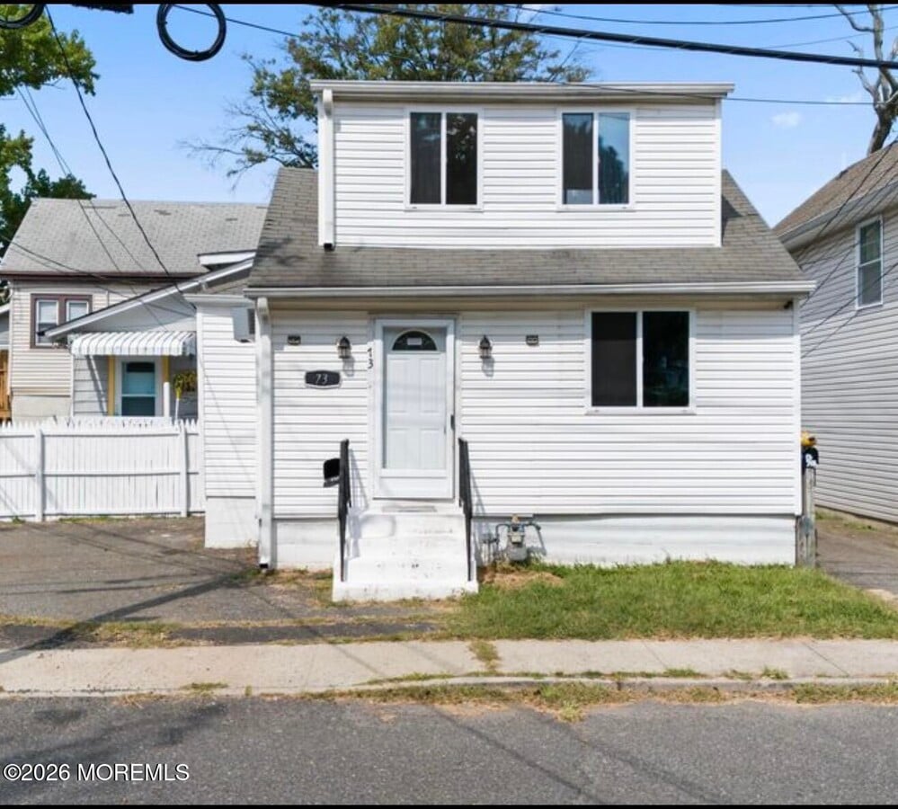 Photo - 73 Oak St