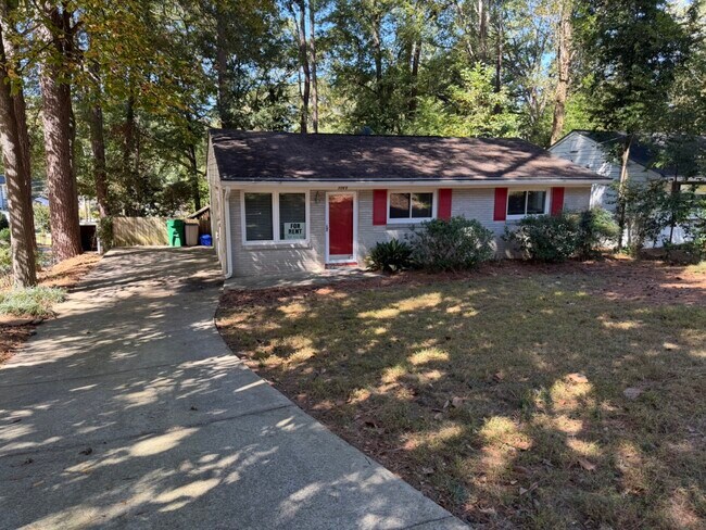 Building Photo - 1068 Palafox Dr NE