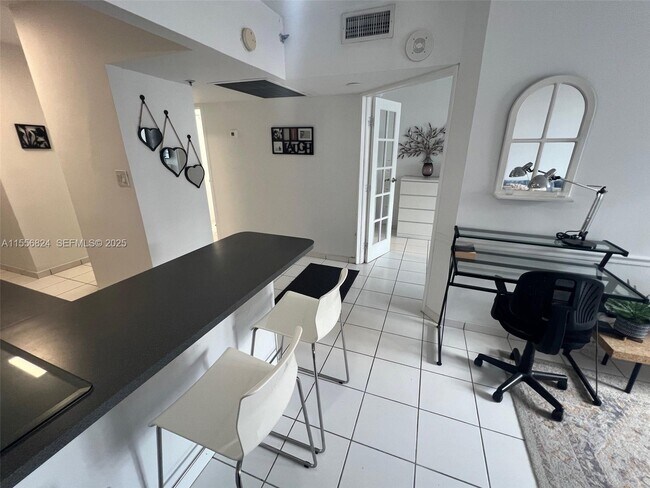 Photo - 100 Lincoln Rd Unidad 1126