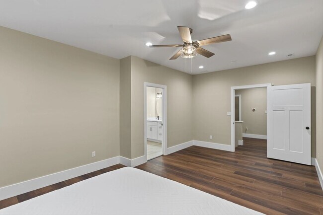 Photo - 5424 Delmar Blvd