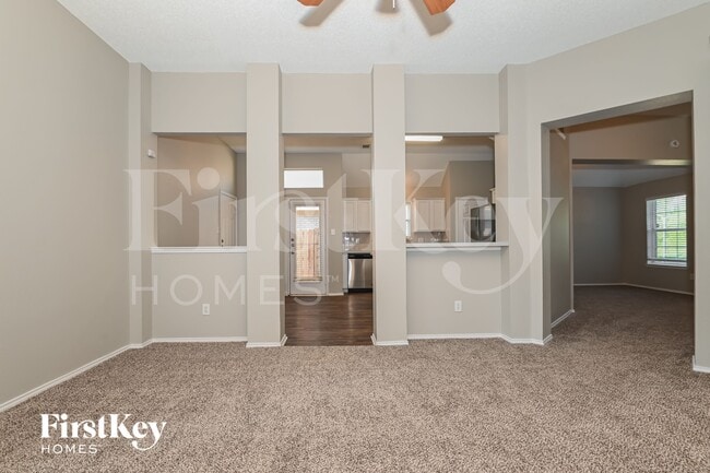 Photo - 925 Parkwood Trail