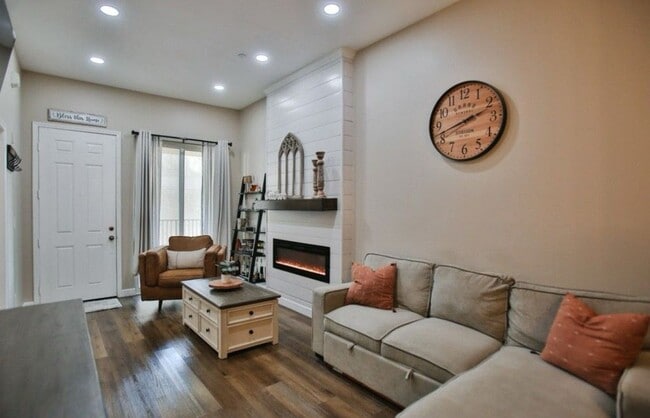 Photo - 17168 Newhope St Unit 111