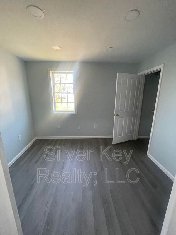 Photo - 154 S Jackson St Condo Unit B