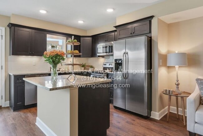 Photo - SERRANO 2 Bedroom LUXURY TOWNHOME in the Northland