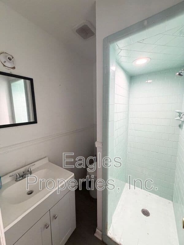 103 Brock St