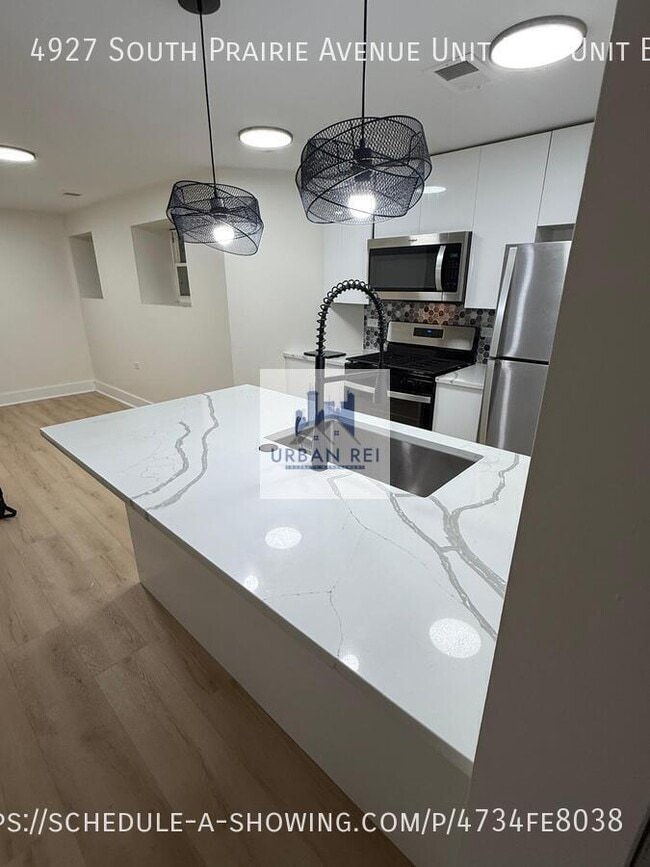 Building Photo - 4927 S Prairie Ave Rental