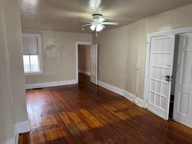 Photo - 654.5 Columbia Ave Unit Apt. 1