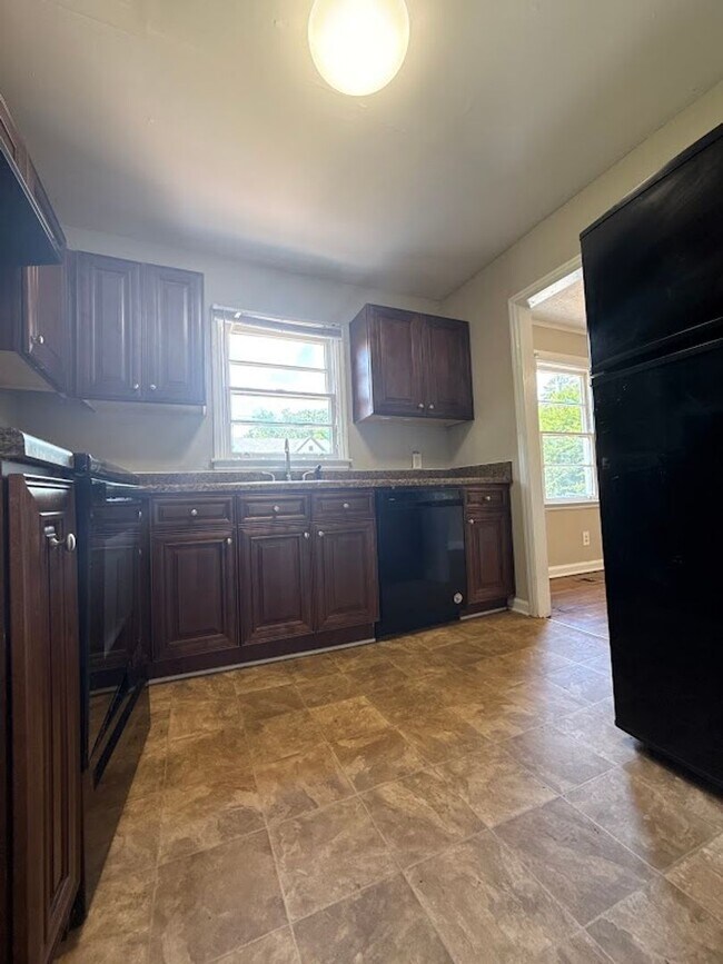 Photo - 2 Bed 1 Bath in Atlanta!