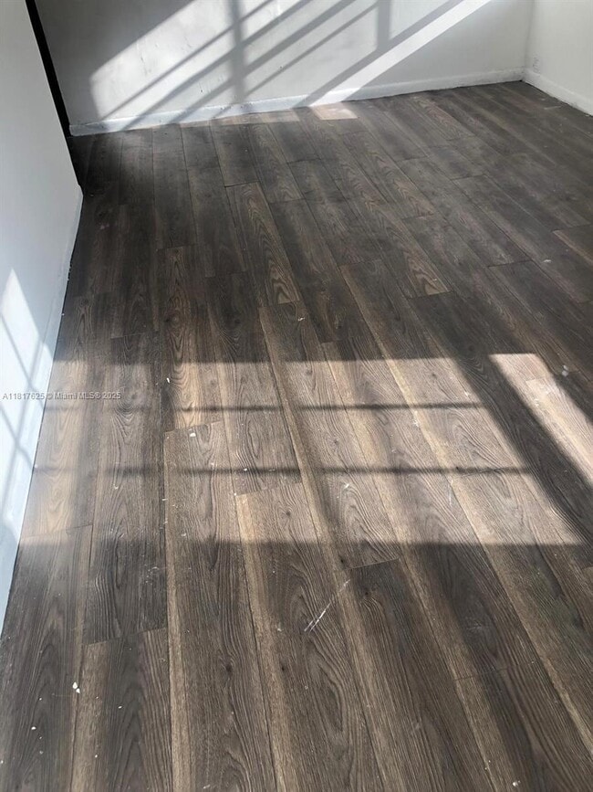 Photo - 215 SW 11th St Unidad A