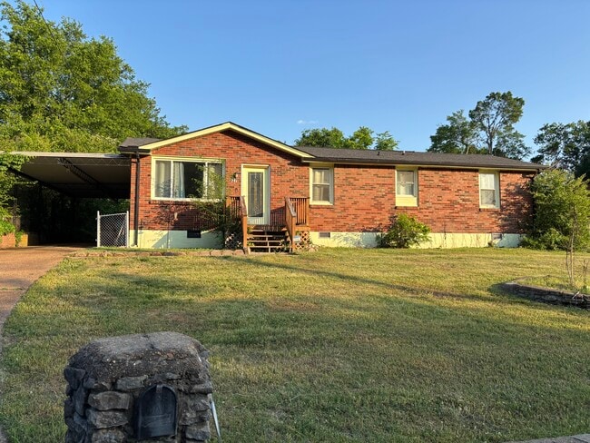 Building Photo - 627 Rowan Dr Unit 627 Rowan Dr