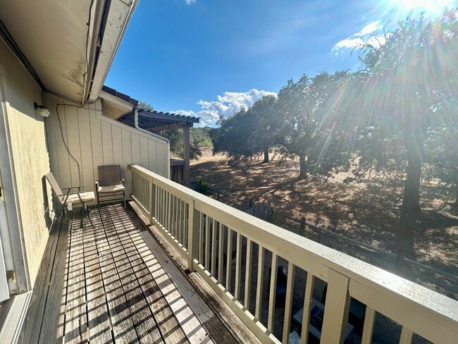 Photo - 300 Lucy Ln