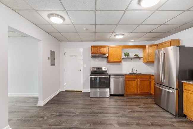 131 Essex St Unit 33