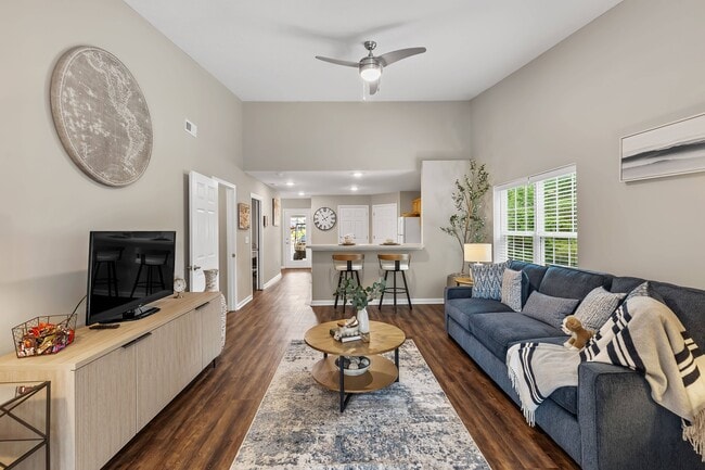 Photo - Redwood Johnstown