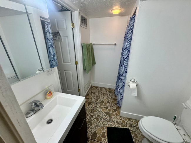 Photo - 1509 Foothill Dr