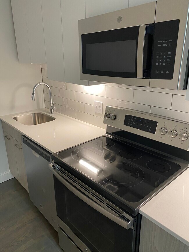 Photo - 115 Jersey St Unit 2