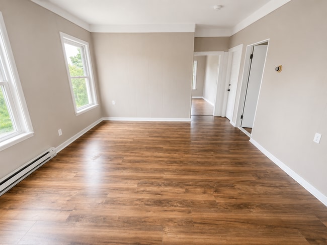 Building Photo - 8 Newport St Unit 1