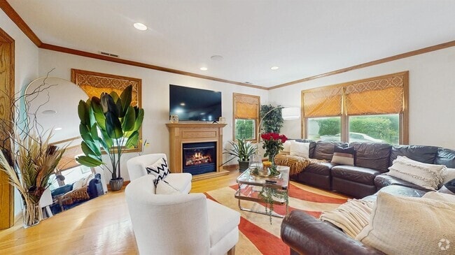 Building Photo - 25 Westerly St Rental