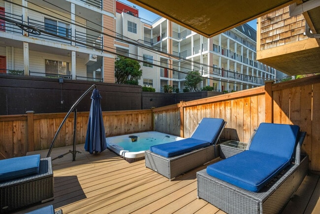 931-B North 35th Street-SI ID1520573P
