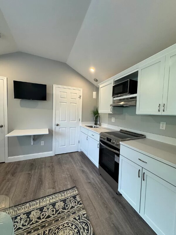 Photo - 110 Lafayette Rd