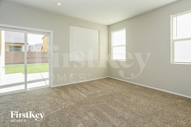 Photo - 4056 Little Bay Ave