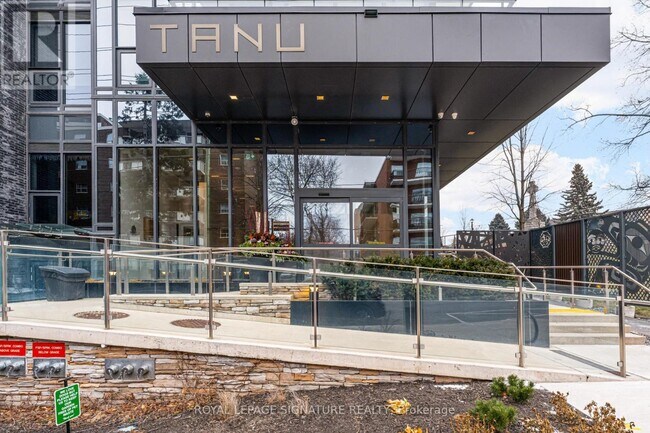 Photo - 21 Park St E Unit 207