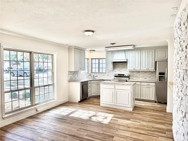 Photo - 4084 Purdue Ave