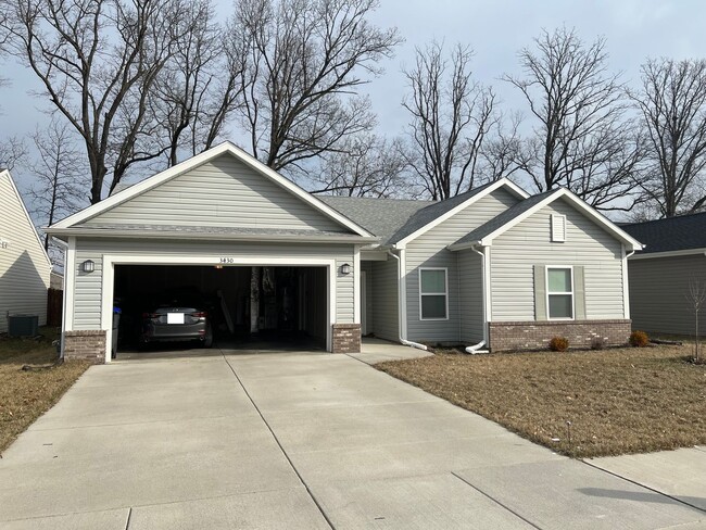 Building Photo - WEST LAFAYETTE..3 Bed 2 Bath plus office/den