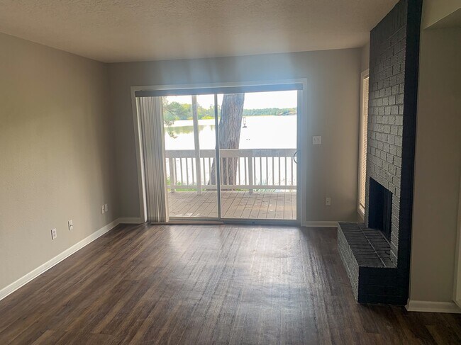 Photo - 226 Waters Edge