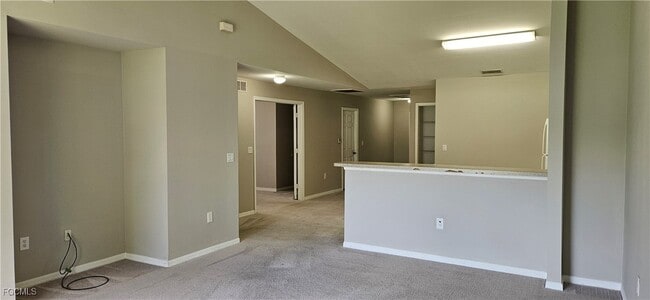 Photo - 863 Bedford Dr