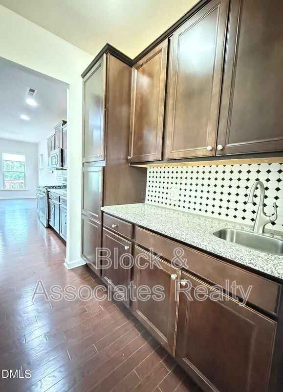 Photo - 1017 Magnolia Blossom Ln