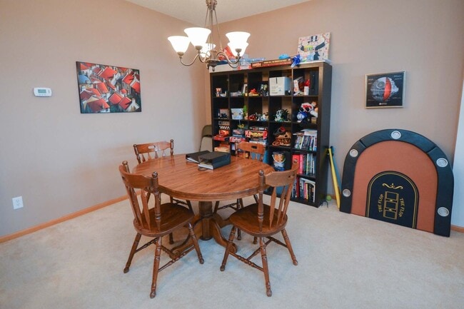 Photo - Beautiful Crimson Ridge townhome!