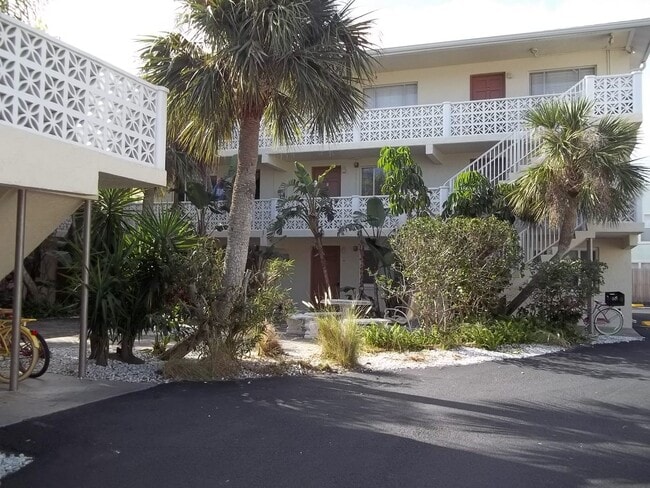 Photo - One bedroom condo beachside