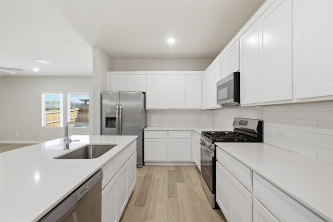 Photo - 617 Marigold Hl Wy