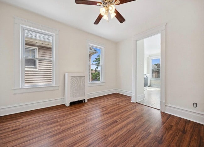 Photo - 1639 Hone Ave