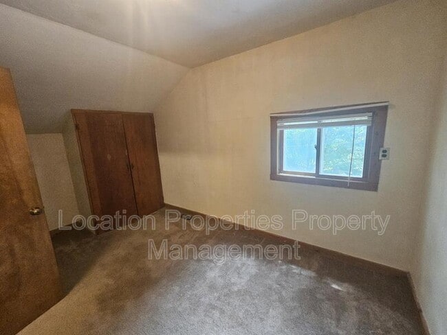 Photo - 925 Alabama St