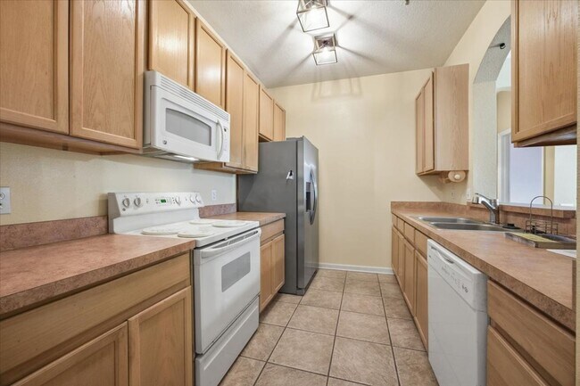 Photo - Lovely condo for Rent