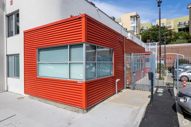 120-130 Hewitt St - 120-130 Hewitt St