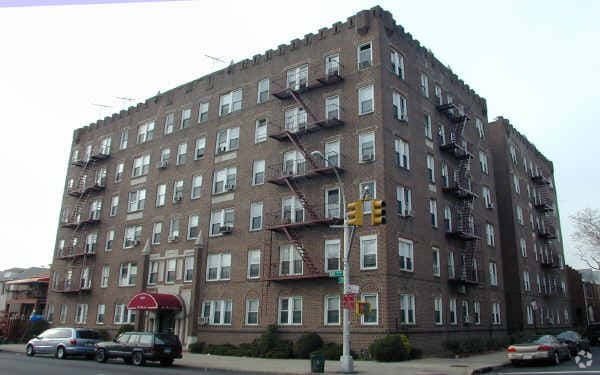 7402 Bay Pky - The Bentley Apartments
