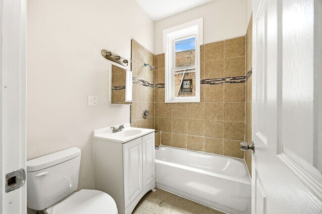 Photo - 1621 S Lawndale Ave