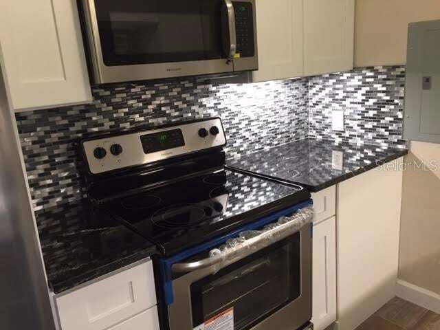 Photo - 520 70th St N