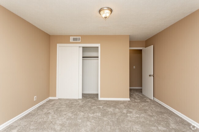 2BR, 1.5BA -1,100 SF